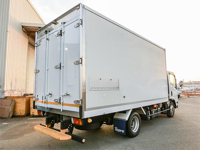 R1/10 いすゞ エルフ 冷蔵冷凍車 2RG-NPR88AN