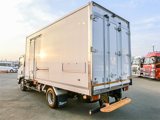 R1/10 いすゞ エルフ 冷蔵冷凍車 2RG-NPR88AN